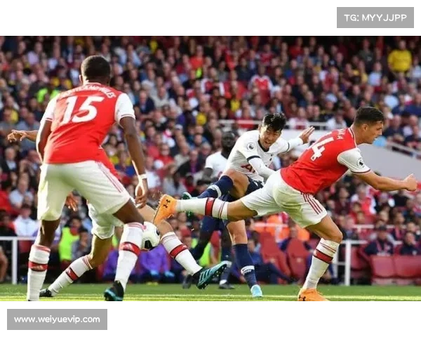 揭秘大卫路易斯多面防线思维与战术角色变化分析